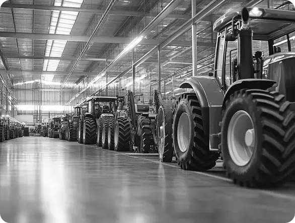 Tracktors-lined-up